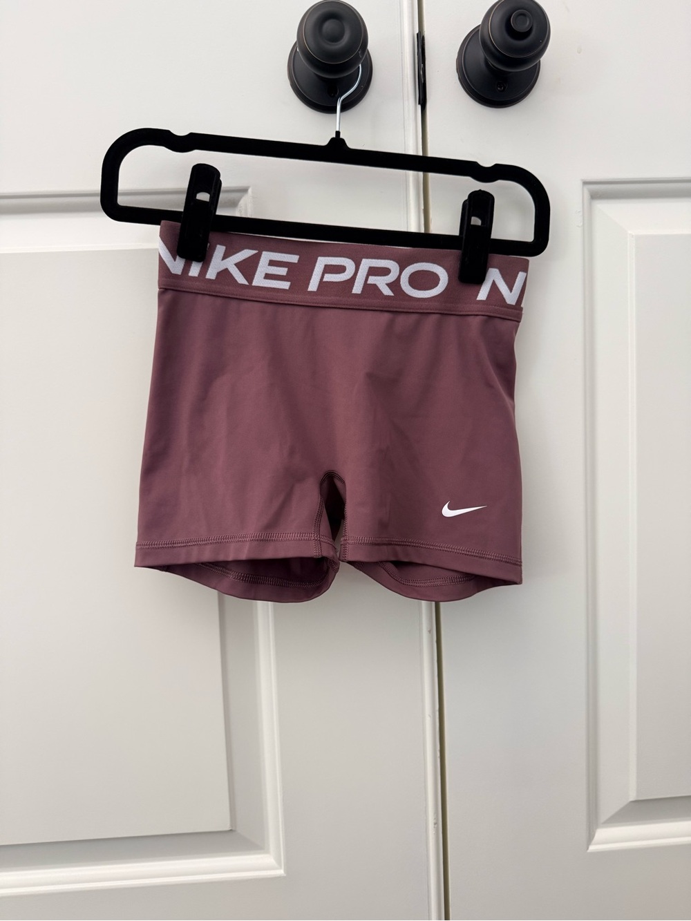 Nike Pro Women's Dusty Rose High-Rise Training Shorts